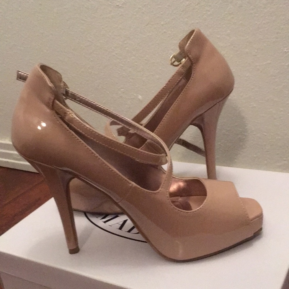 Nude Steve Madden open toe heels size 7.5